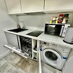 Palace 2 Wifi 600 Mbs 55'tv Netflix Hbo 2xmetro Appletv Apartmán