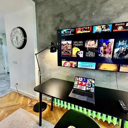 Palace 2 Wifi 600 Mbs 55'tv Netflix Hbo 2xmetro Appletv Apartman