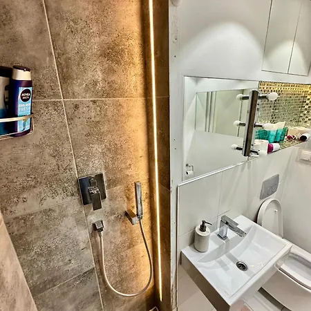 Palace 2 Wifi 600 Mbs 55'tv Netflix Hbo 2xmetro Appletv Apartamento Varsóvia
