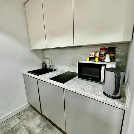 Palace 2 Wifi 600 Mbs 55'tv Netflix Hbo 2xmetro Appletv Apartman