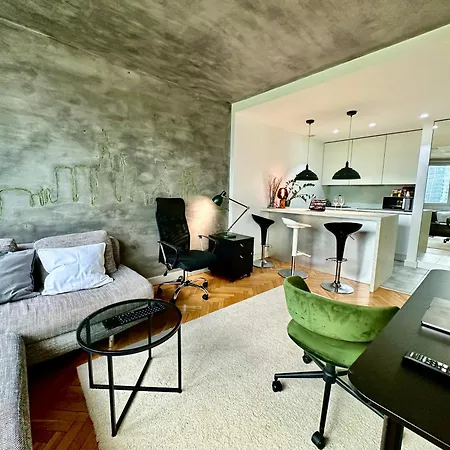 Apartment Palace 2 Wifi 600 Mbs 55'tv Netflix Hbo 2xmetro Appletv