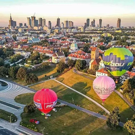 Lägenhet Palace 2 Wifi 600 Mbs 55'tv Netflix Hbo 2xmetro Appletv Warszawa
