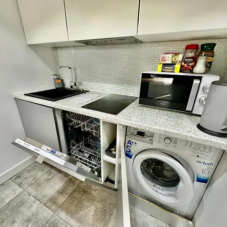 Palace 2 Wifi 600 Mbs 55'tv Netflix Hbo 2xmetro Appletv Apartmán